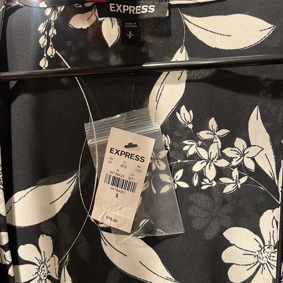 Express NEVER WORN longline top/over coat - Picture 2 of 5